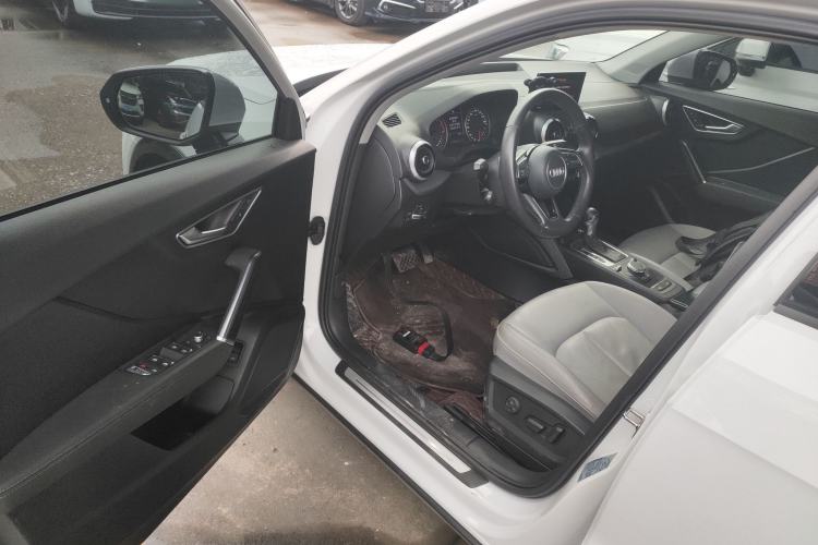 Used Audi Q2L 2022 35 TFSI Fashionable and Elegant Model Driver Seat