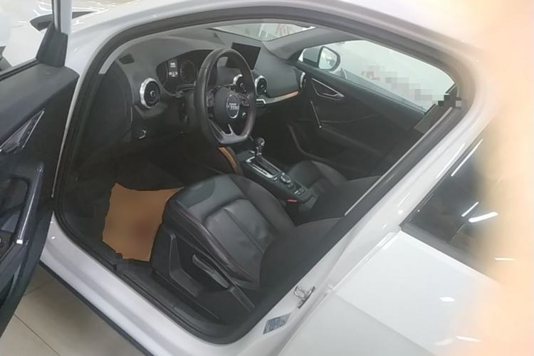 Used Audi Q2L 2022 35 TFSI Progressive Dynamic Edition Driver Seat