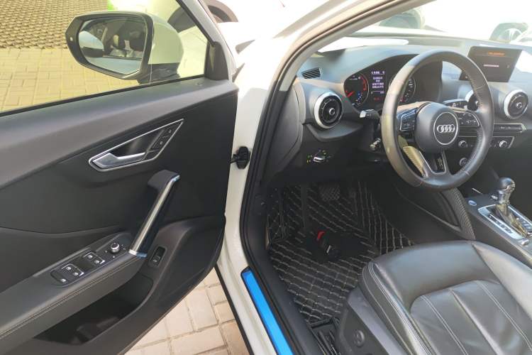 Used Audi Q2L 2022 35 TFSI Fashionable and Elegant Model Driver Seat