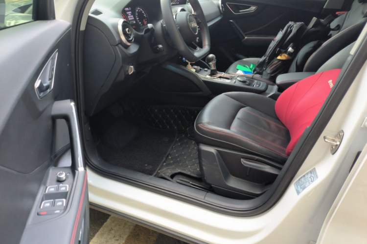 Used Audi Q2L 2022 35 TFSI Progressive Dynamic Edition Driver Seat