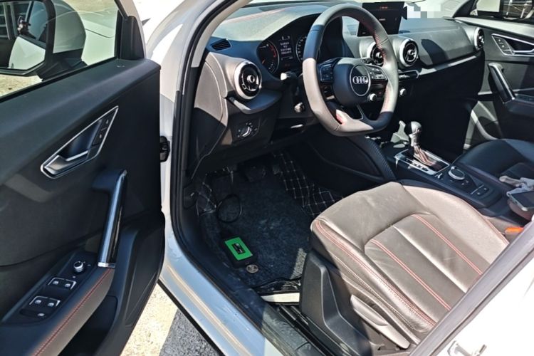 Used Audi Q2L 2022 35 TFSI Progressive Dynamic Edition Driver Seat