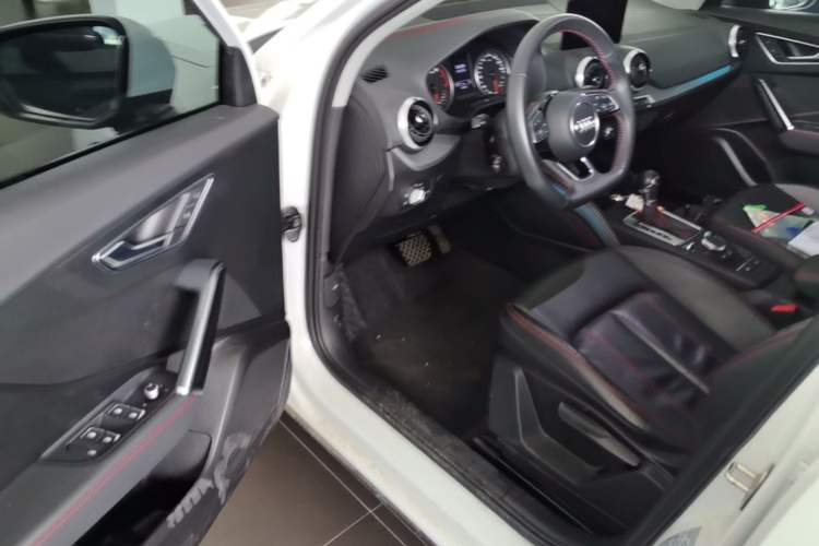 Used Audi Q2L 2022 35 TFSI Progressive Dynamic Edition Driver Seat