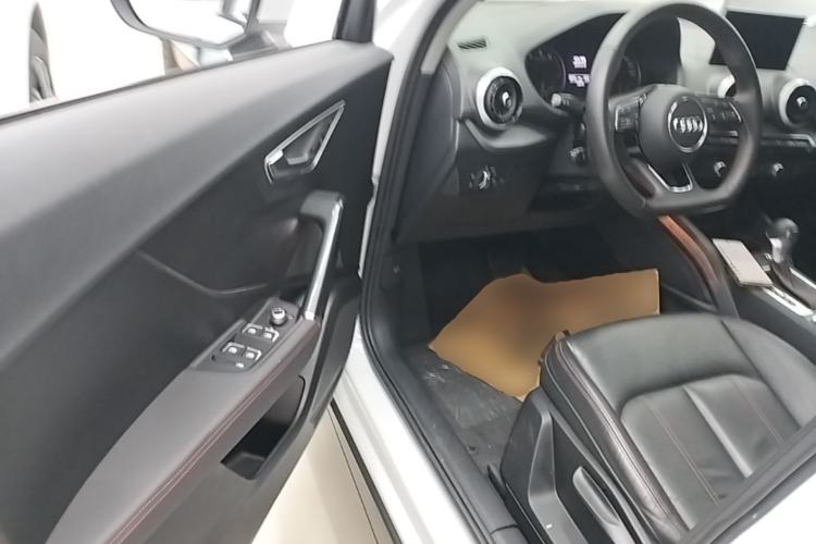Used Audi Q2L 2022 35 TFSI Progressive Dynamic Edition Driver Seat