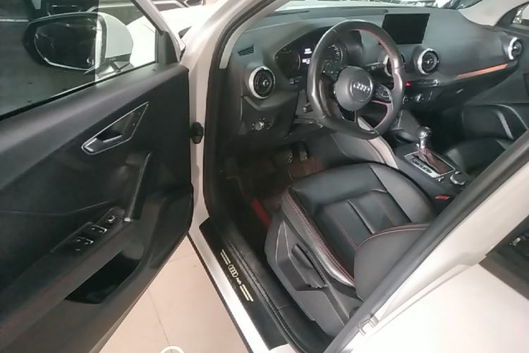 Used Audi Q2L 2022 35 TFSI Progressive Dynamic Edition Driver Seat