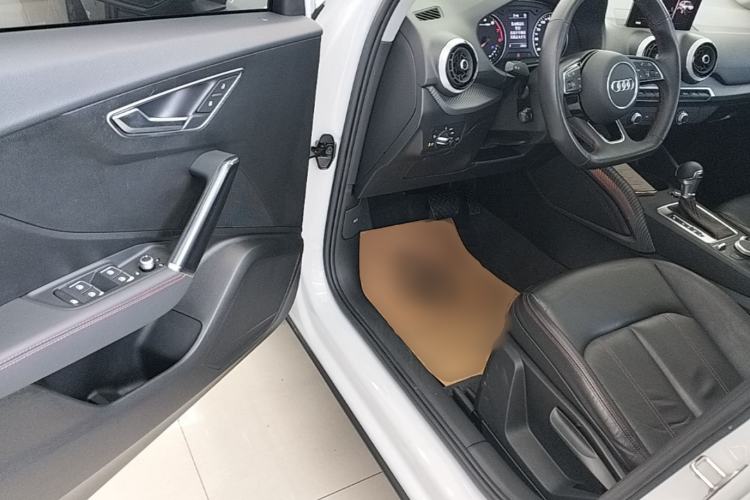 Used Audi Q2L 2022 35 TFSI Progressive Dynamic Edition Driver Seat