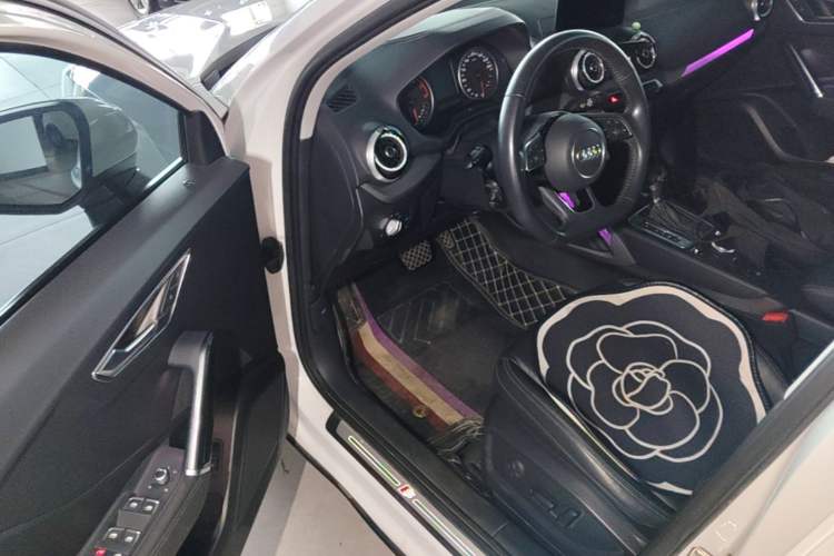 Used Audi Q2L 2022 35 TFSI Fashion Dynamic Model Driver Seat
