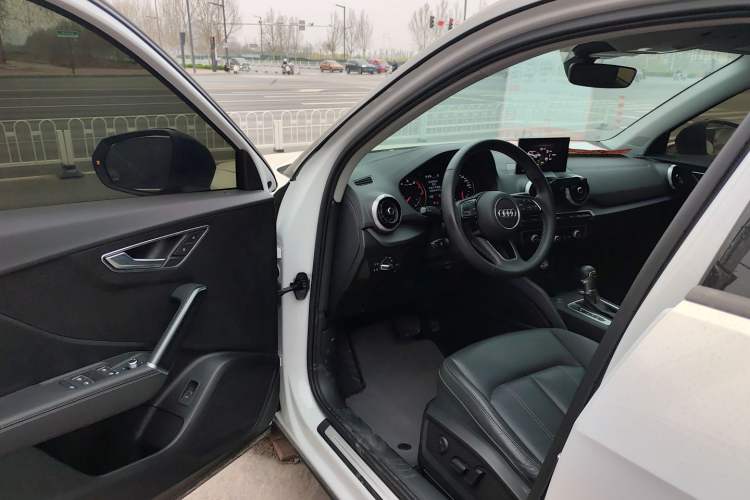 Used Audi Q2L 2022 35 TFSI Fashionable and Elegant Model Driver Seat