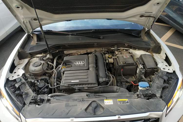 Used Audi Q2L 2022 35 TFSI Fashion Dynamic Model Engine Bay