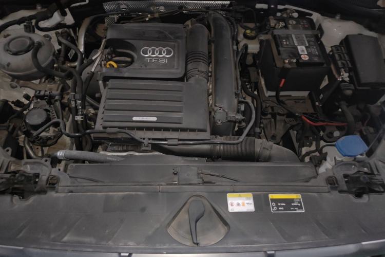 Used Audi Q2L 2022 35 TFSI Fashion Dynamic Model Engine Bay