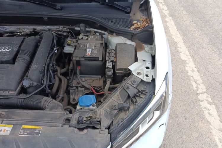 Used Audi Q2L 2022 35 TFSI Advanced Style Edition Engine Bay Left