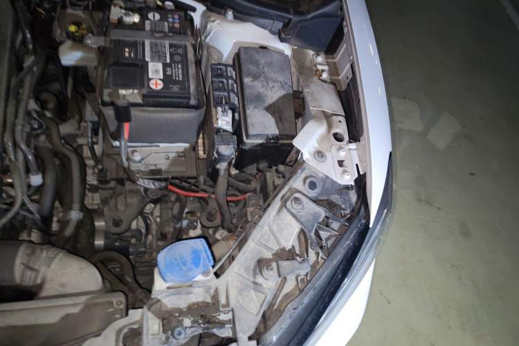 Used Audi Q2L 2022 35 TFSI Advanced Style Edition Engine Bay Left