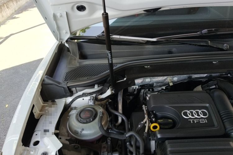 Used Audi Q2L 2022 35 TFSI Luxury Dynamic Edition Engine Bay Right