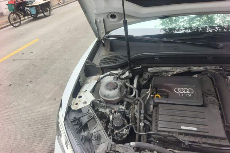 Used Audi Q2L 2022 35 TFSI Progressive Dynamic Edition Engine Bay Right