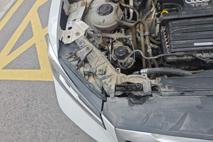 Used Audi Q2L 2022 35 TFSI Fashion Dynamic Model Engine Bay Right