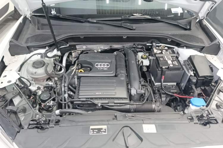 Used Audi Q2L 2022 35 TFSI Fashion Dynamic Model Engine Bay