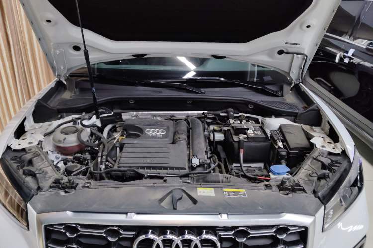 Used Audi Q2L 2022 35 TFSI Fashion Dynamic Model Engine Bay