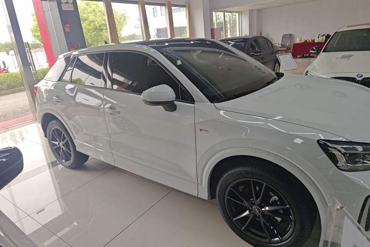 Used Audi Q2L 2022 35 TFSI Progressive Dynamic Edition Exterior 2