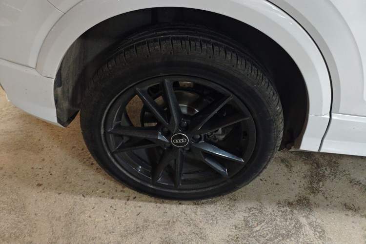 Used Audi Q2L 2022 35 TFSI Progressive Dynamic Edition Exterior 4