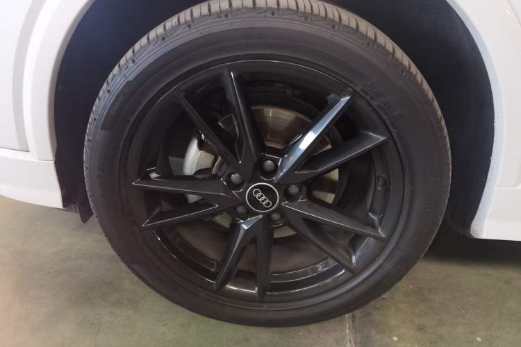 Used Audi Q2L 2022 35 TFSI Progressive Dynamic Edition Exterior 4
