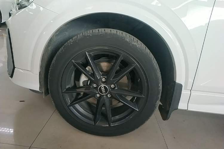 Used Audi Q2L 2022 35 TFSI Progressive Dynamic Edition Exterior 4