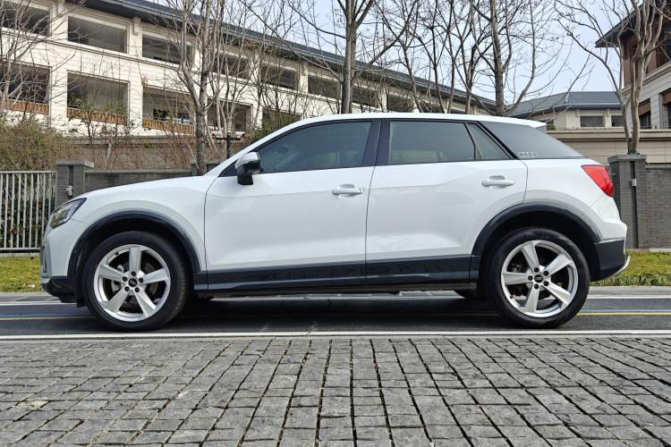 Used Audi Q2L 2022 35 TFSI Advanced Style Edition Exterior 5