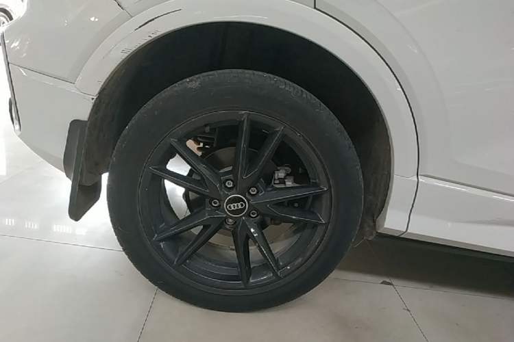 Used Audi Q2L 2022 35 TFSI Progressive Dynamic Edition Exterior 5