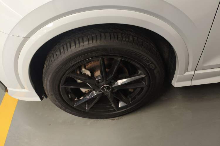 Used Audi Q2L 2022 35 TFSI Progressive Dynamic Edition Exterior 7
