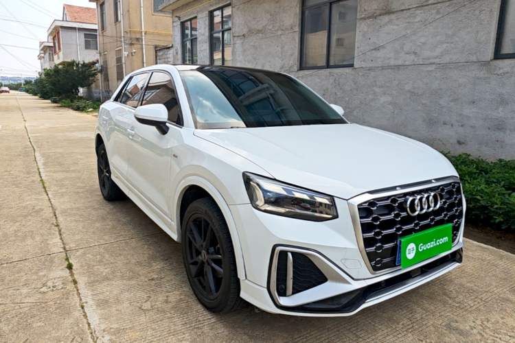 Used Audi Q2L 2022 35 TFSI Progressive Dynamic Edition Front Right 45 Deg
