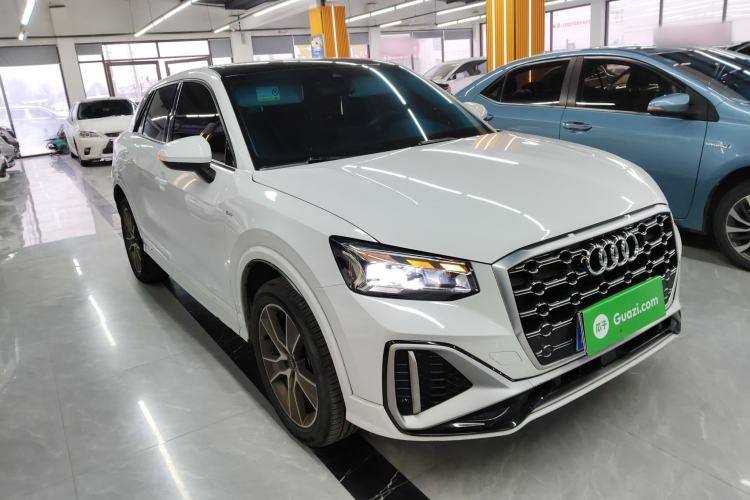 Used Audi Q2L 2022 35 TFSI Fashion Dynamic Model Front Right 45 Deg