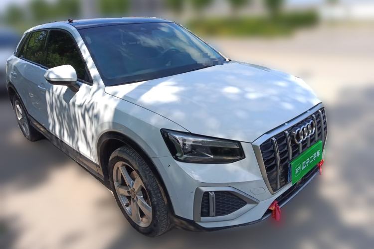 Used Audi Q2L 2022 35 TFSI Advanced Style Edition Front Right 45 Deg