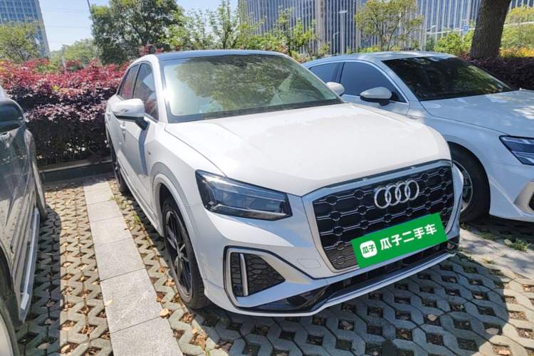 Used Audi Q2L 2022 35 TFSI Progressive Dynamic Edition Front Right 45 Deg