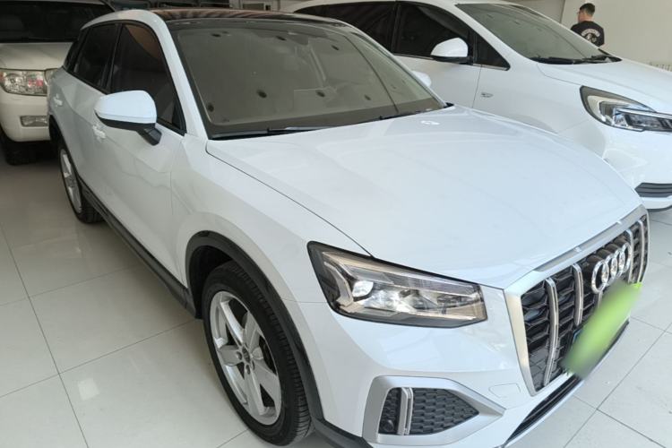 Used Audi Q2L 2022 35 TFSI Advanced Style Edition Front Right 45 Deg