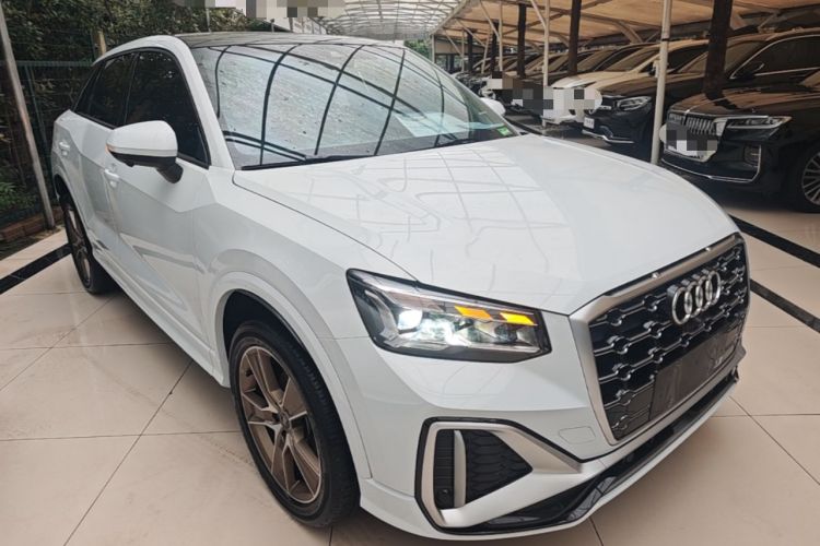 Used Audi Q2L 2022 35 TFSI Fashion Dynamic Model Front Right 45 Deg