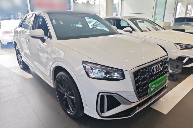 Used Audi Q2L 2022 35 TFSI Progressive Dynamic Edition Front Right 45 Deg