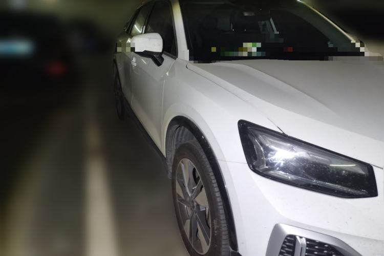 Used Audi Q2L 2022 35 TFSI Advanced Style Edition Front Right 45 Deg