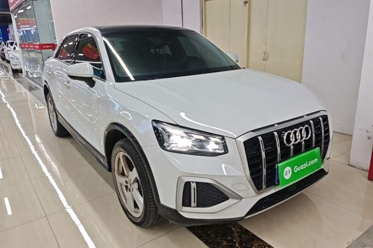 Used Audi Q2L 2022 35 TFSI Advanced Style Edition Front Right 45 Deg