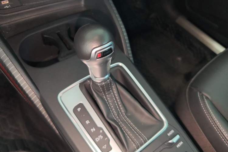 Used Audi Q2L 2022 35 TFSI Advanced Style Edition Gear Lever