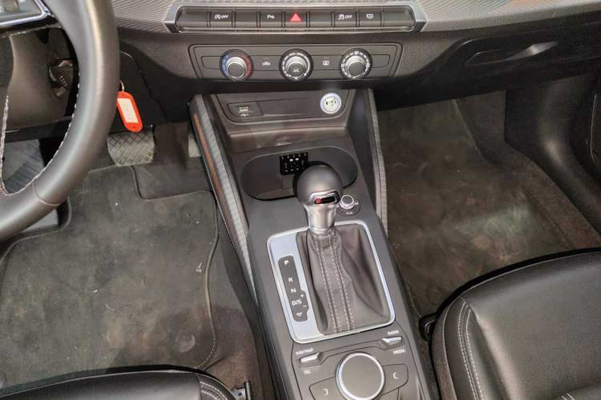 Used Audi Q2L 2022 35 TFSI Advanced Style Edition Gear Lever