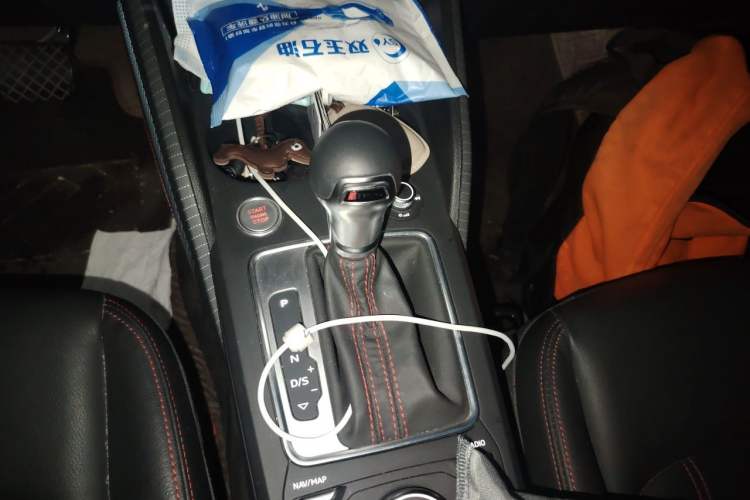Used Audi Q2L 2022 35 TFSI Progressive Dynamic Edition Gear Lever