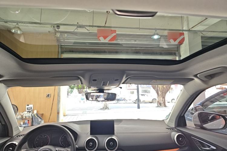 Used Audi Q2L 2022 35 TFSI Advanced Style Edition Headliner