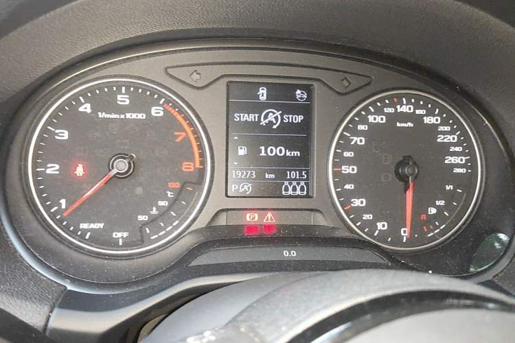 Used Audi Q2L 2022 35 TFSI Fashionable and Elegant Model Instrument Cluster