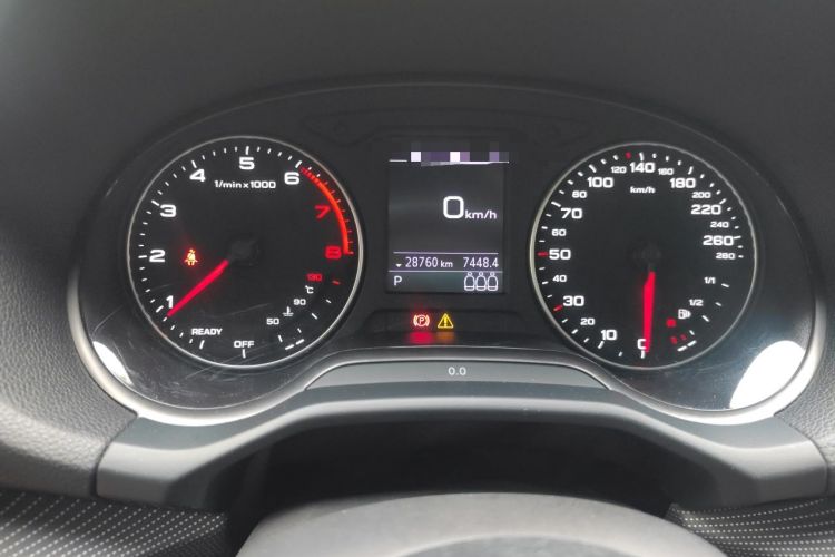Used Audi Q2L 2022 35 TFSI Fashionable and Elegant Model Instrument Cluster