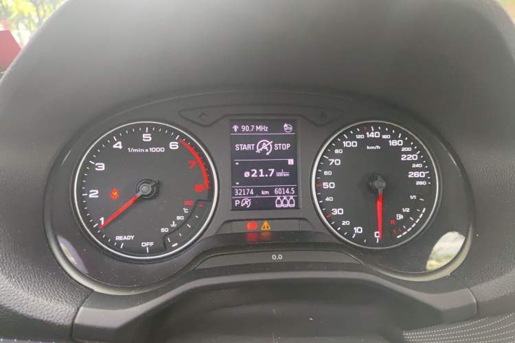 Used Audi Q2L 2022 35 TFSI Fashionable and Elegant Model Instrument Cluster