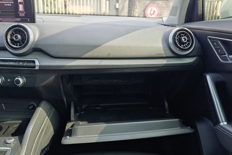 Used Audi Q2L 2022 35 TFSI Advanced Style Edition Interior 10