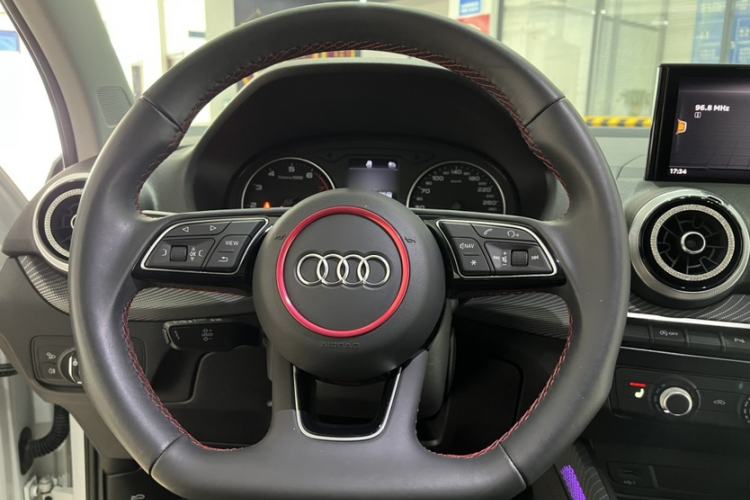 Used Audi Q2L 2022 35 TFSI Progressive Dynamic Edition Interior 2