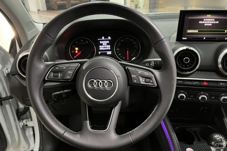 Used Audi Q2L 2022 35 TFSI Advanced Style Edition Interior 2