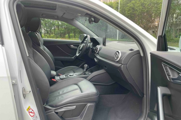 Used Audi Q2L 2022 35 TFSI Advanced Style Edition Interior 3
