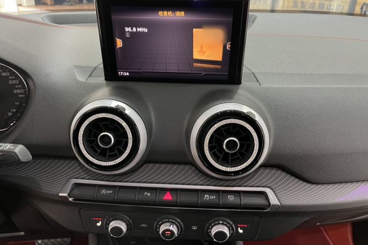 Used Audi Q2L 2022 35 TFSI Progressive Dynamic Edition Interior 3