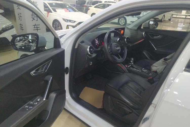Used Audi Q2L 2022 35 TFSI Advanced Style Edition Interior 3