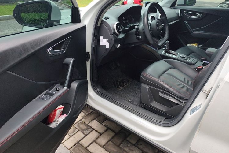 Used Audi Q2L 2022 35 TFSI Progressive Dynamic Edition Interior 3